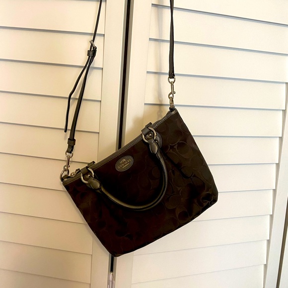 Coach Handbags - Coach Crossbody